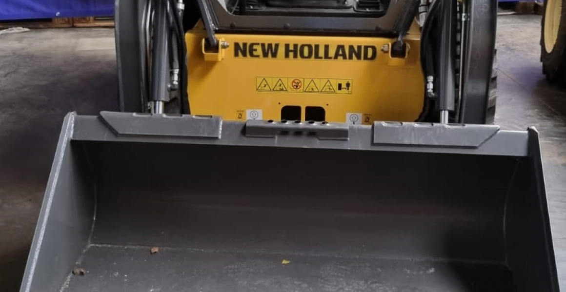 NEW HOLLAND SKID STEER L315 UIT VOORRAAD LEVERBAAR