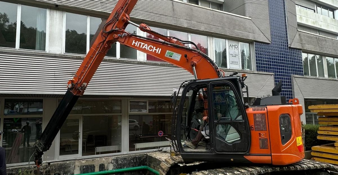 ​HSB Rental ZX135 CTA site Luxembourg City 